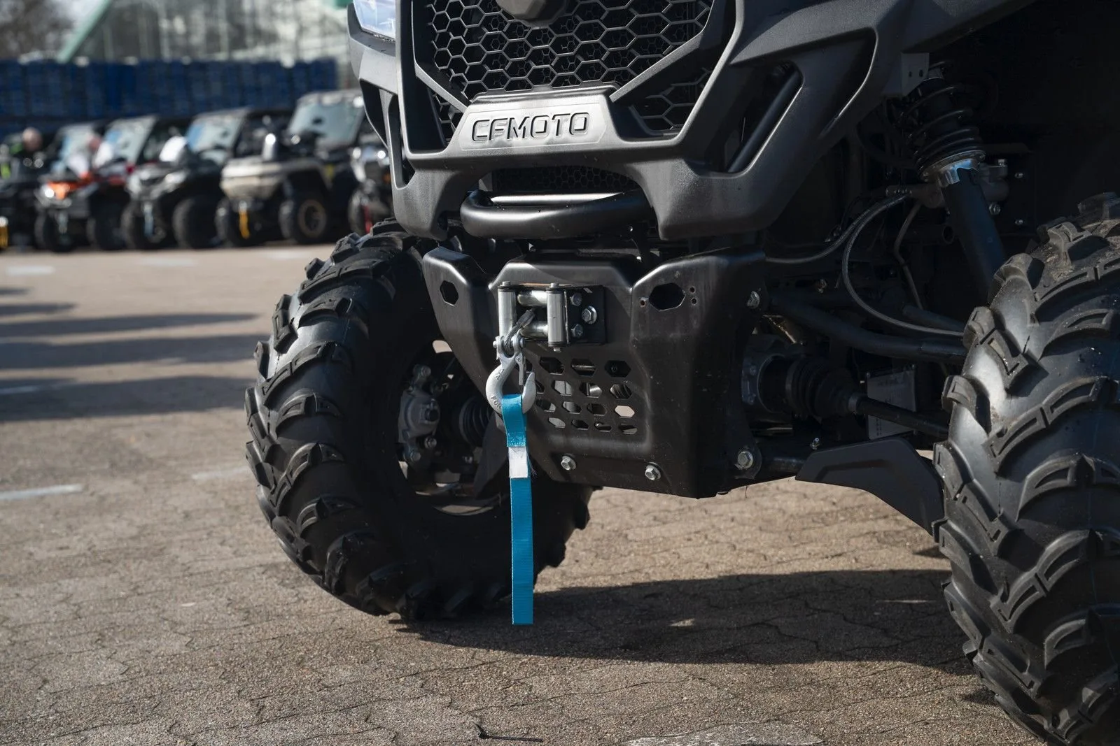 CFMOTO UForce 600