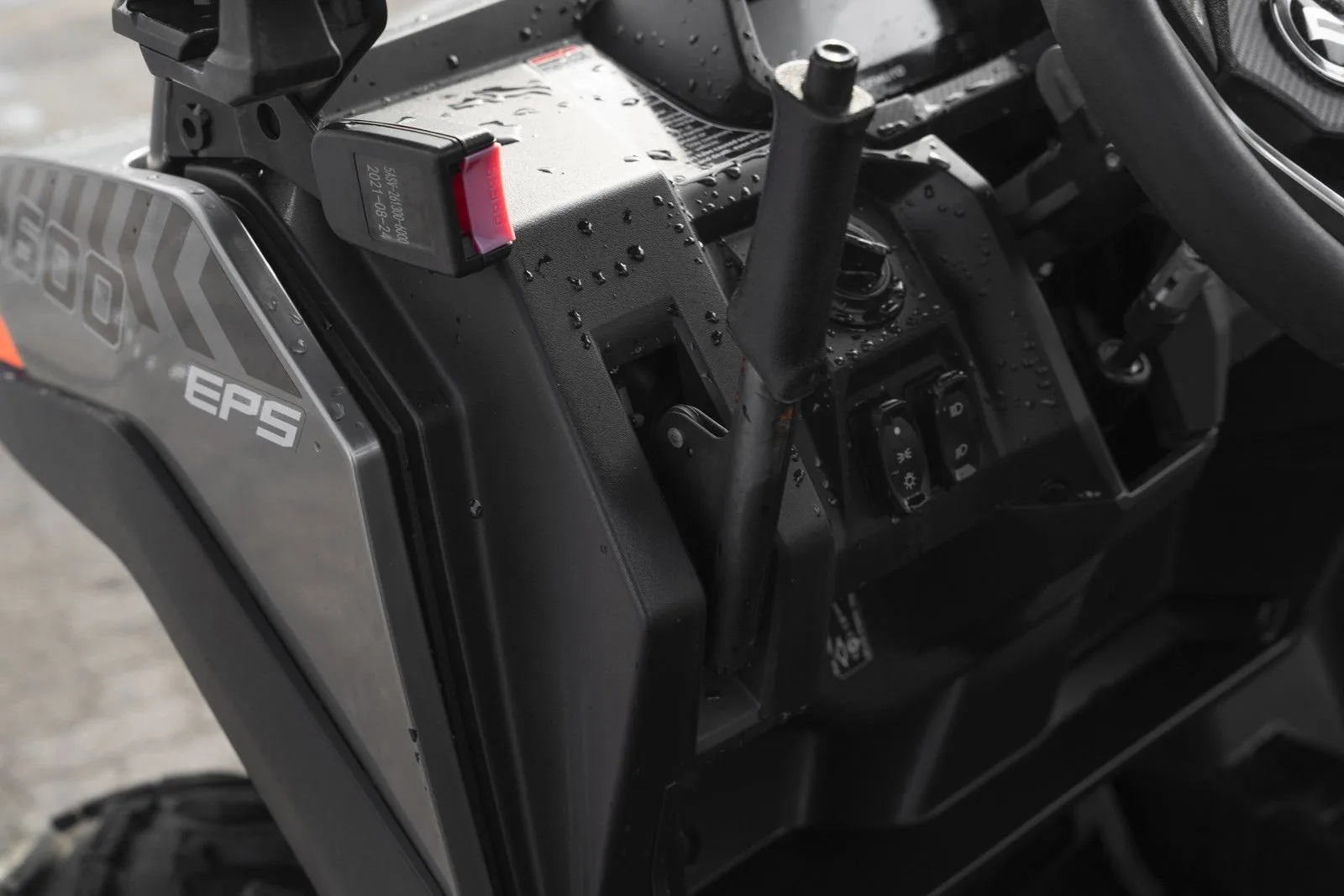 CFMOTO UForce 600