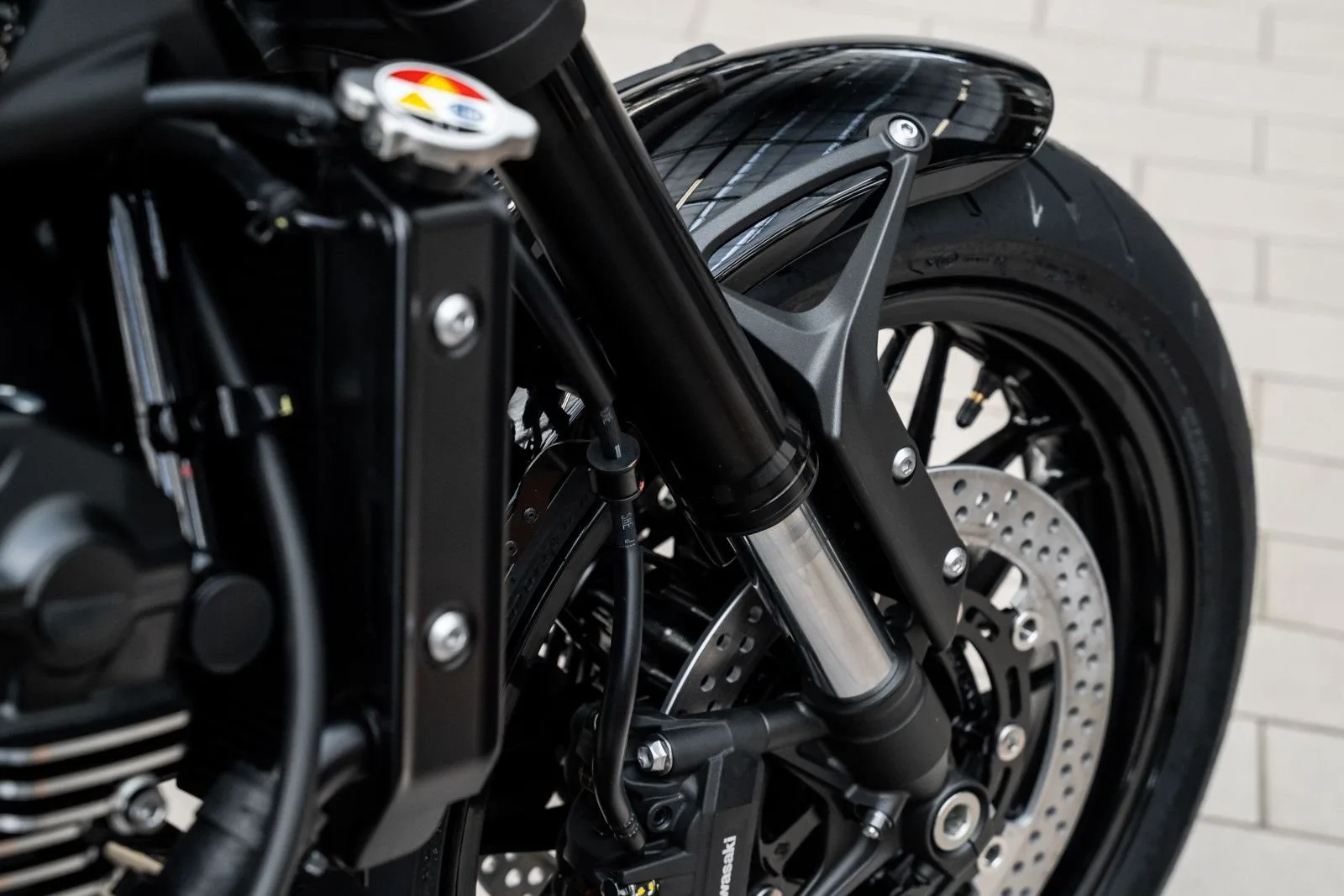 Kawasaki Z900 RS Black Ball Edition