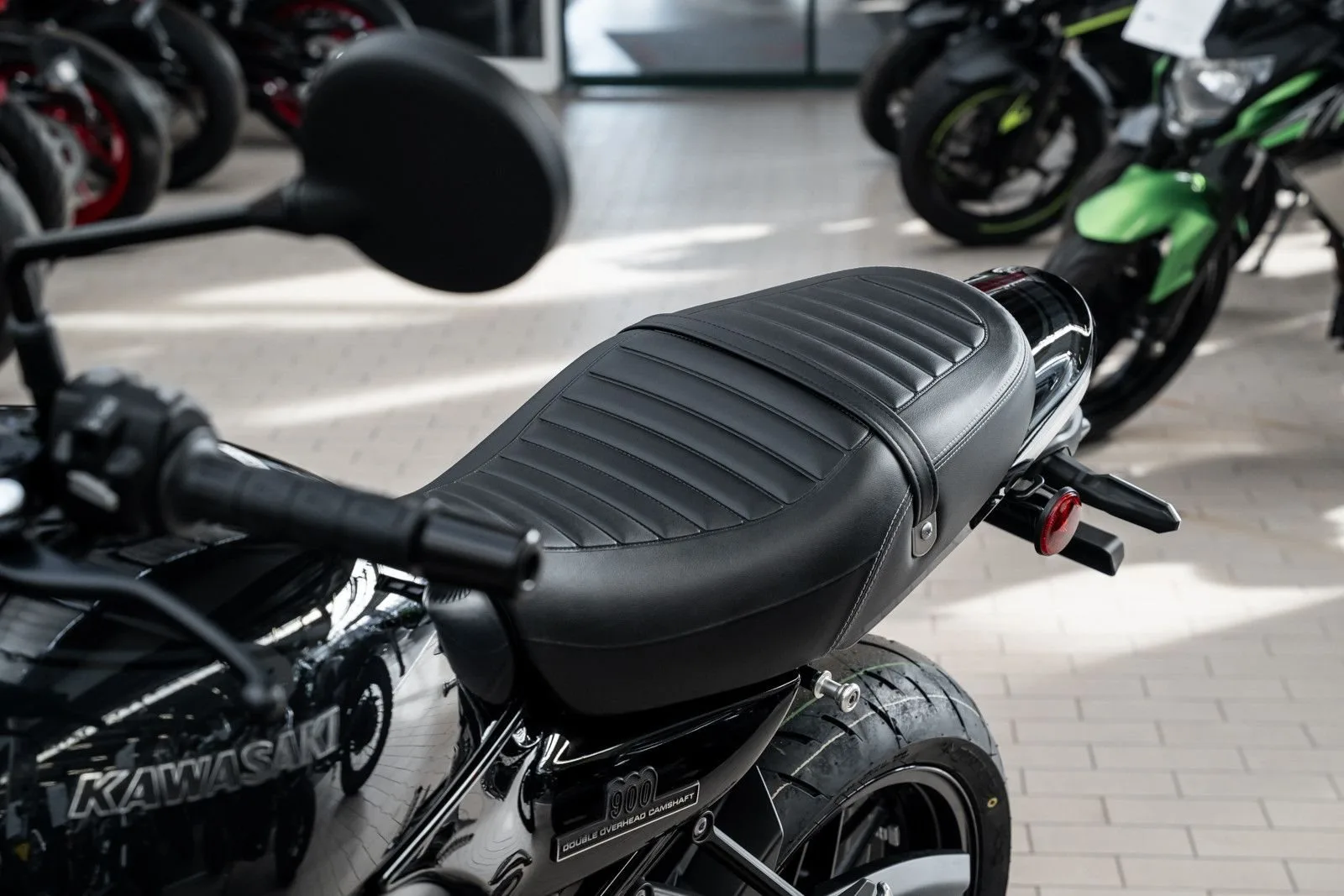 Kawasaki Z900 RS Black Ball Edition