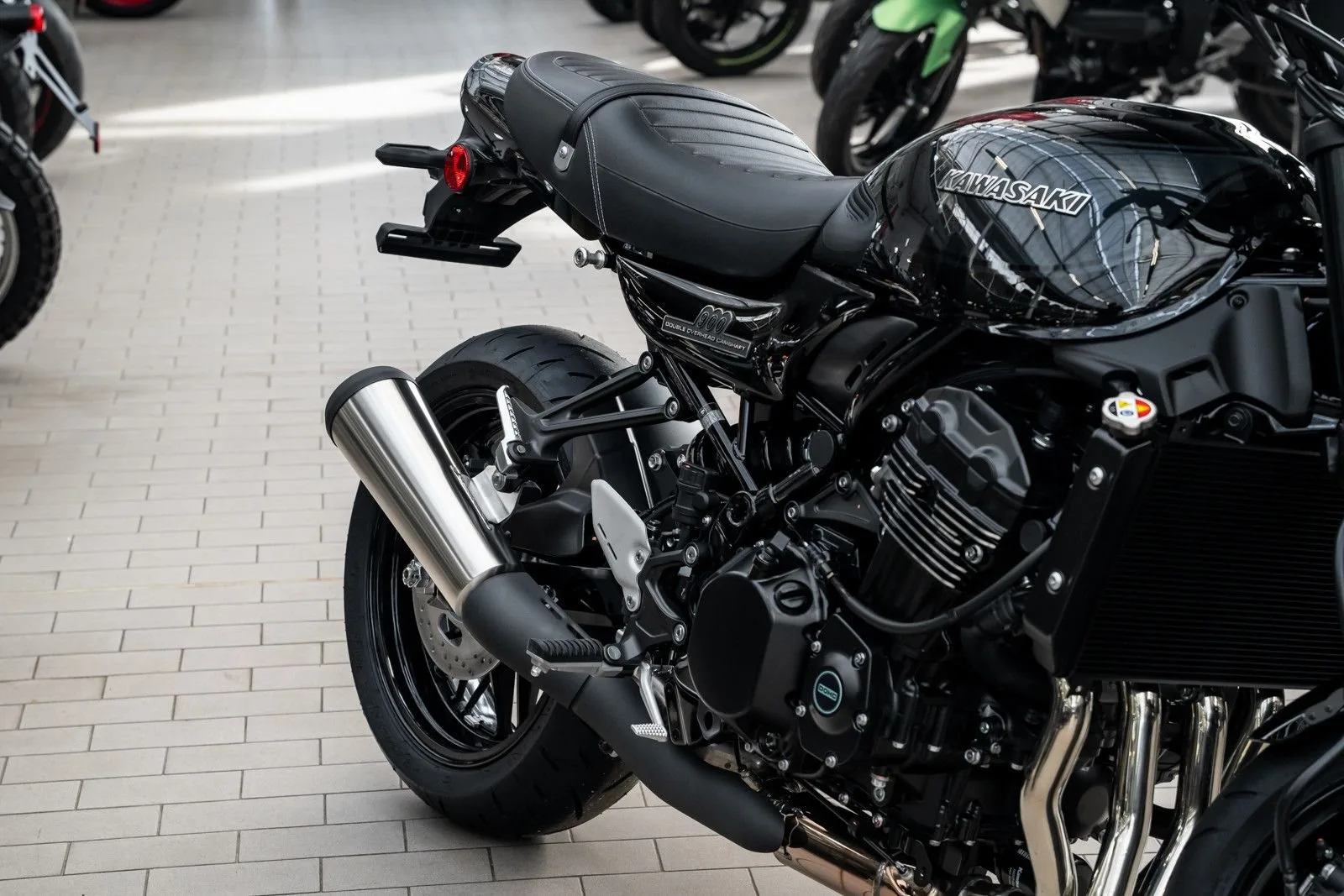 Kawasaki Z900 RS Black Ball Edition