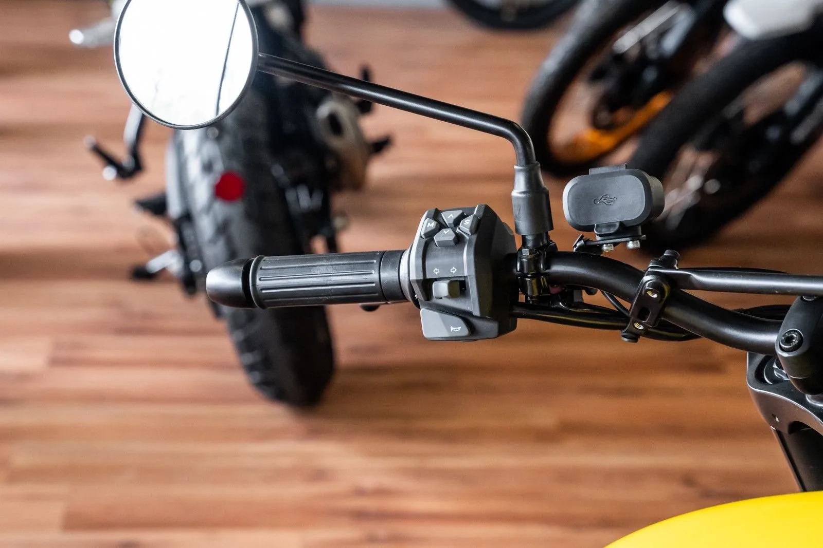 BSA Scrambler 650