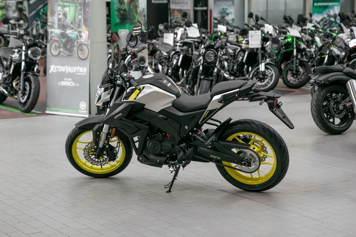 Motron Nomad 125