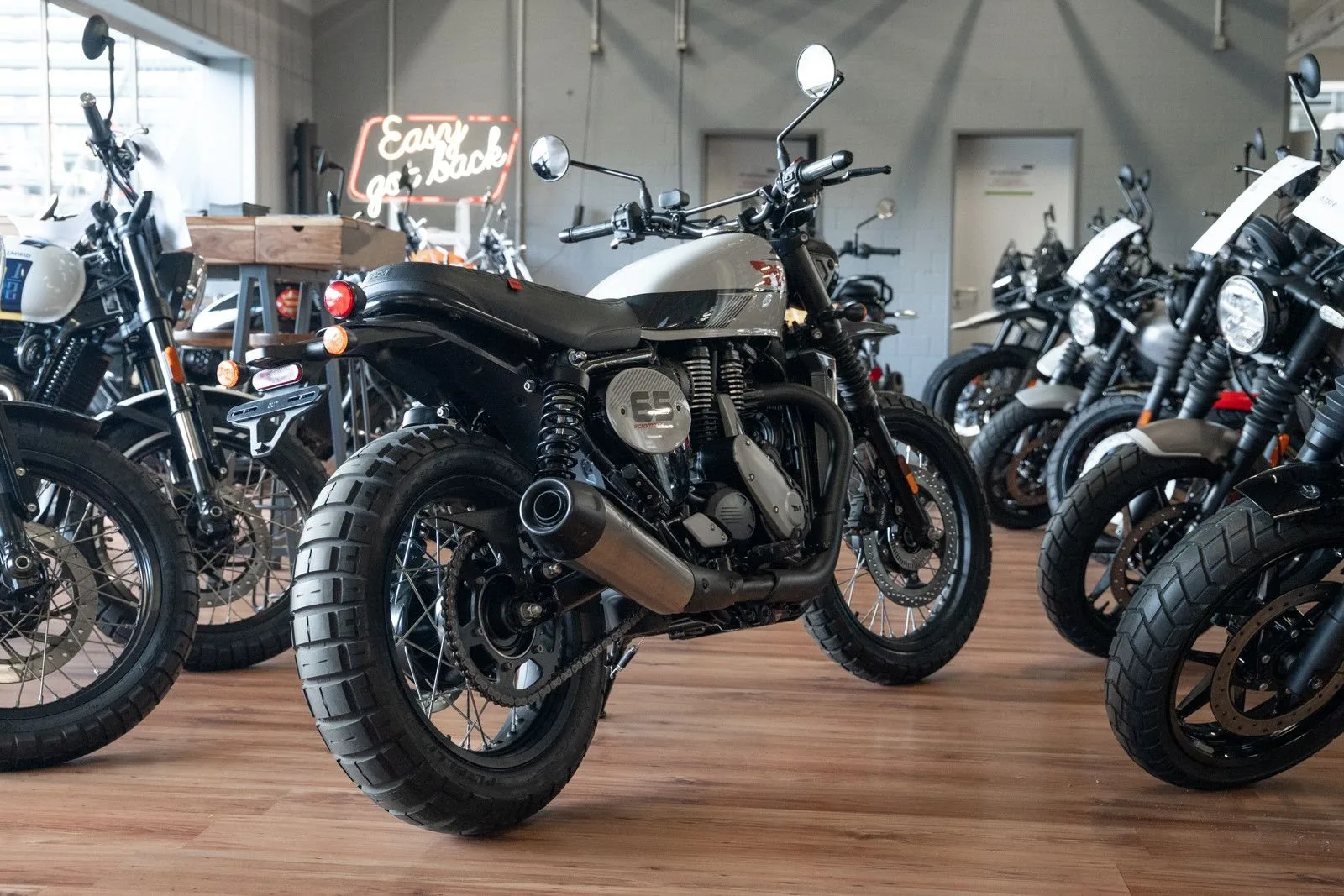 BSA Scrambler 650