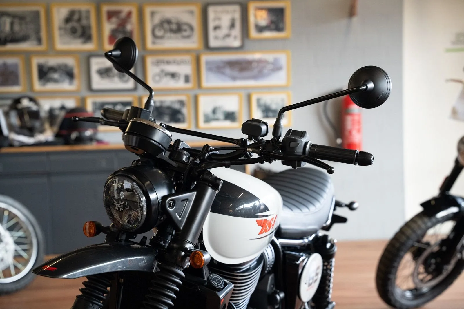 BSA Scrambler 650