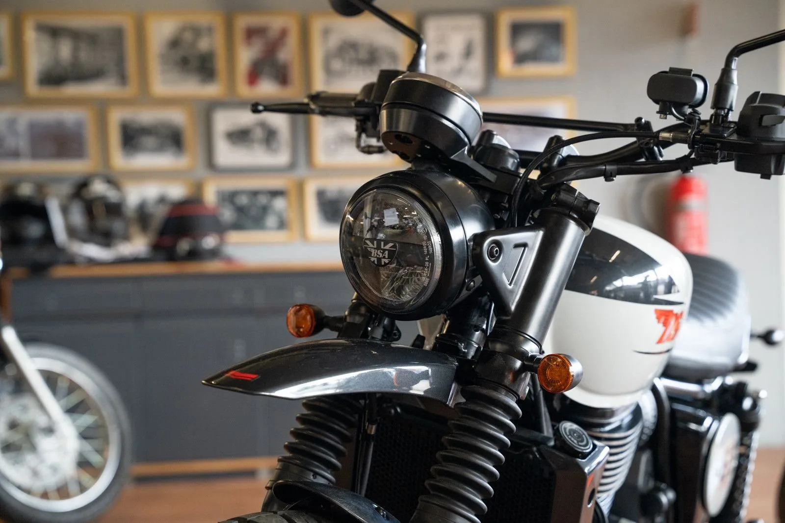 BSA Scrambler 650
