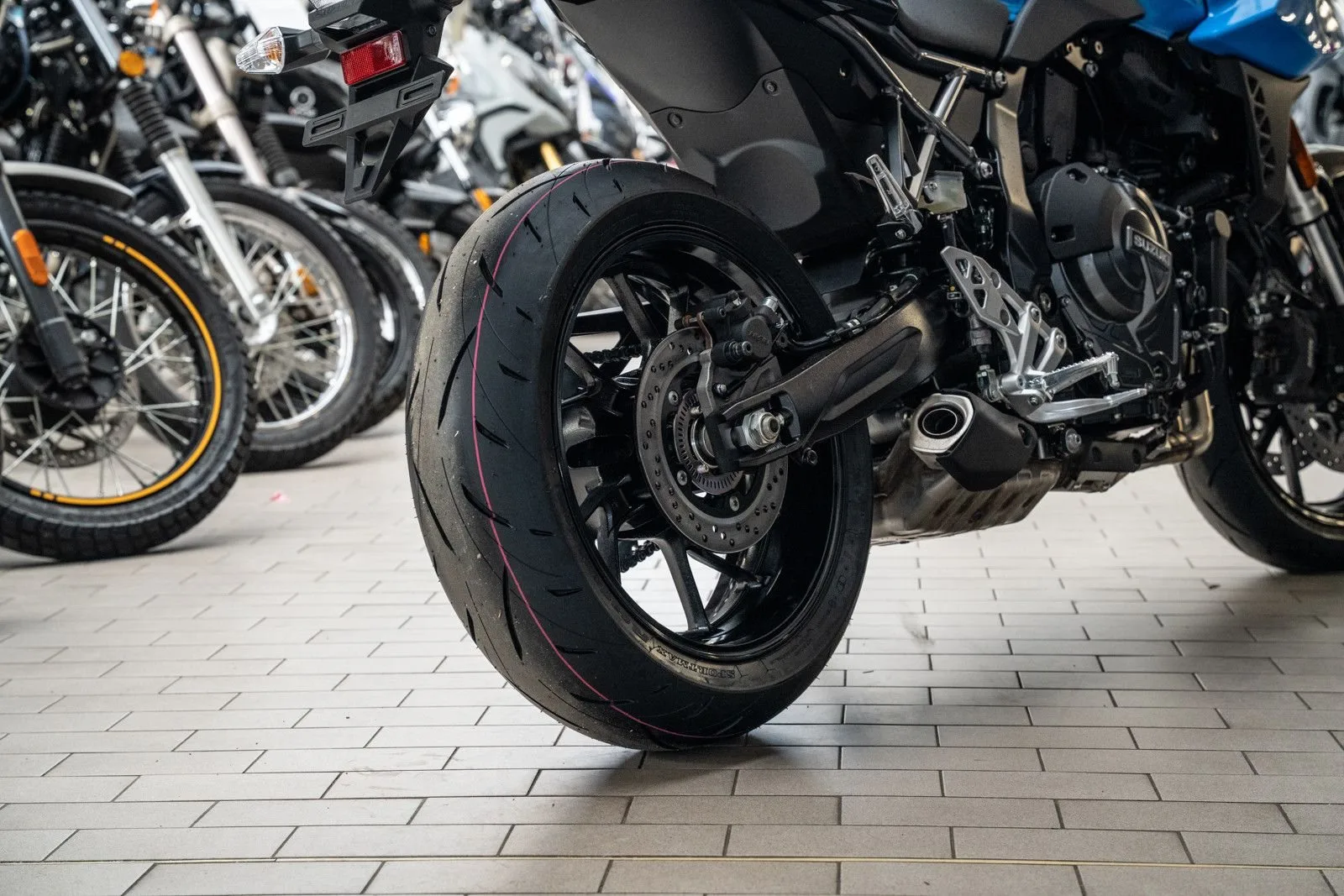 Suzuki GSX-8S