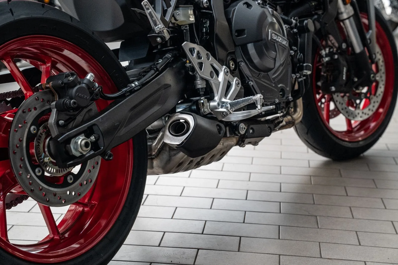 Suzuki GSX-8S