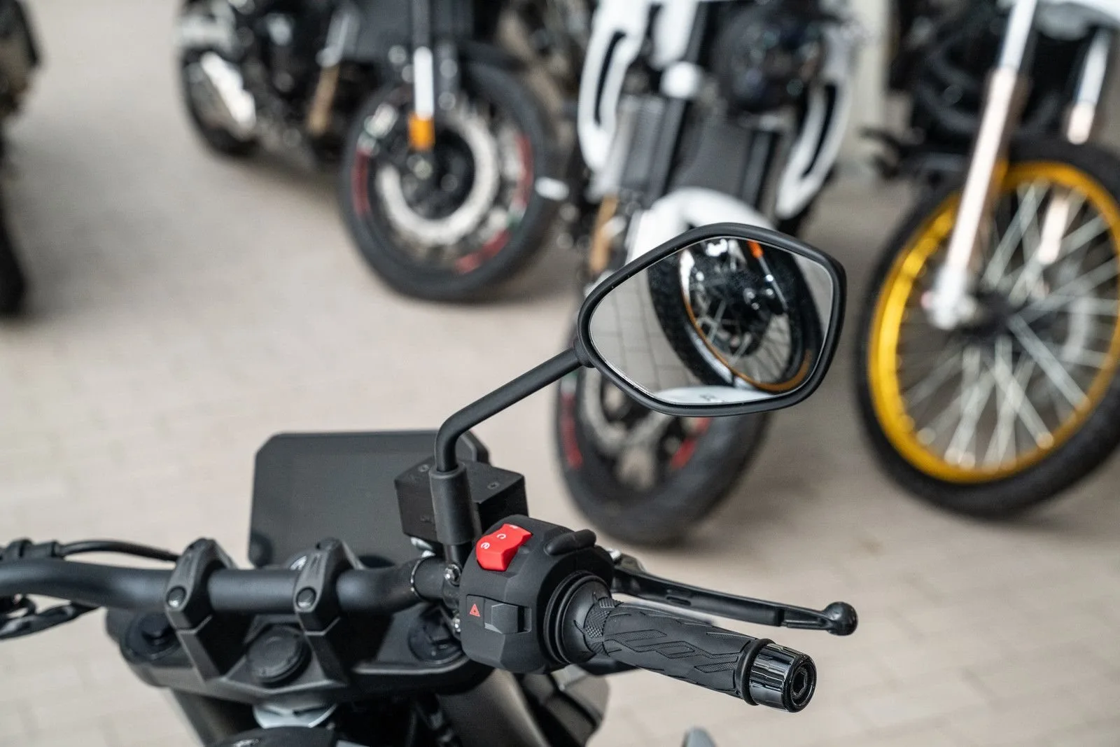 Suzuki GSX-8S