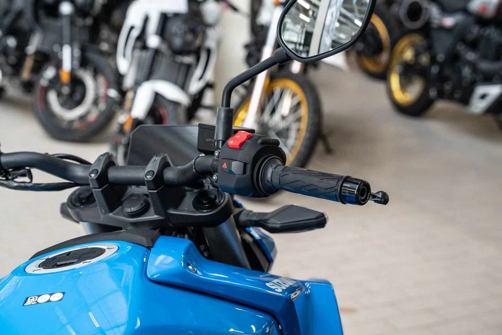 Suzuki GSX-8S