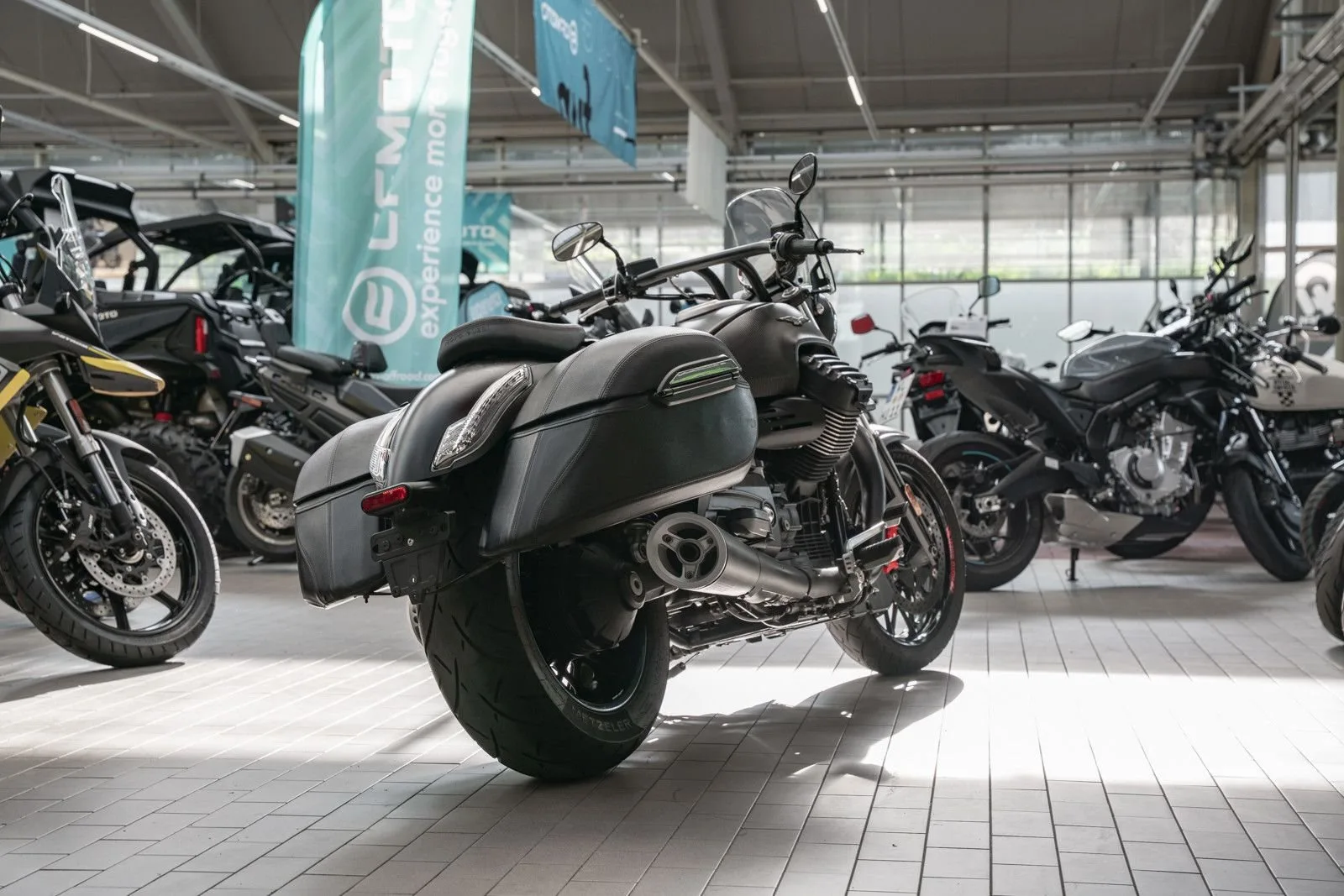 Moto Guzzi California 1400 Audace Carbon