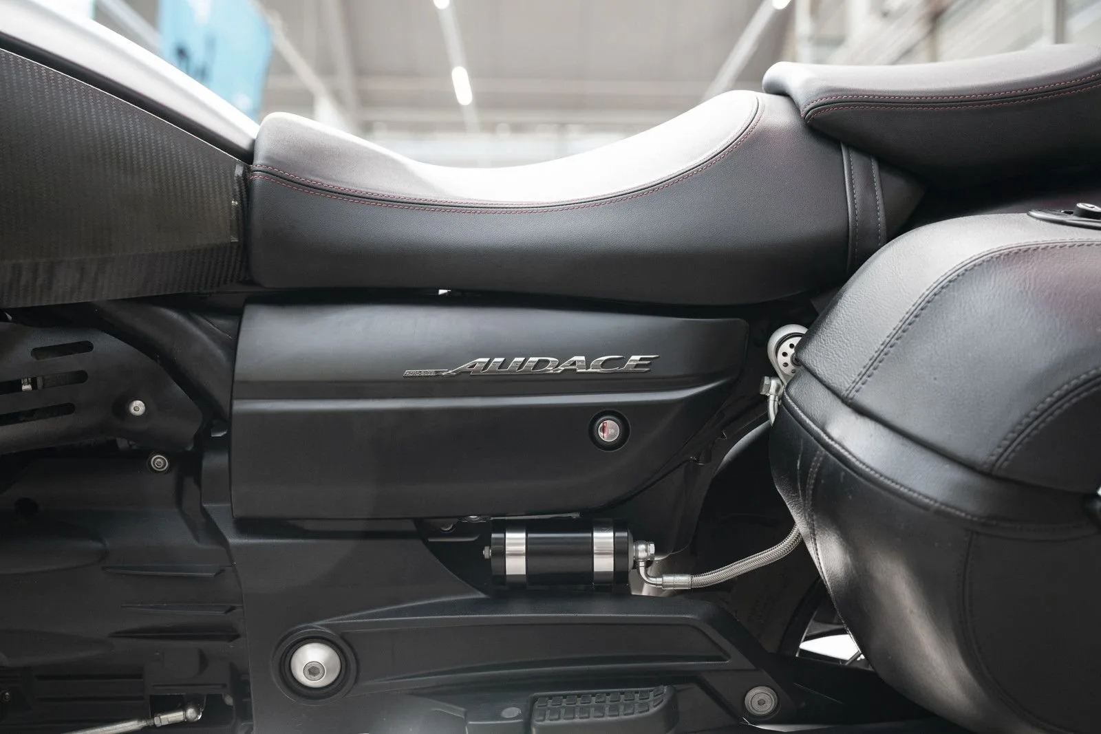Moto Guzzi California 1400 Audace Carbon