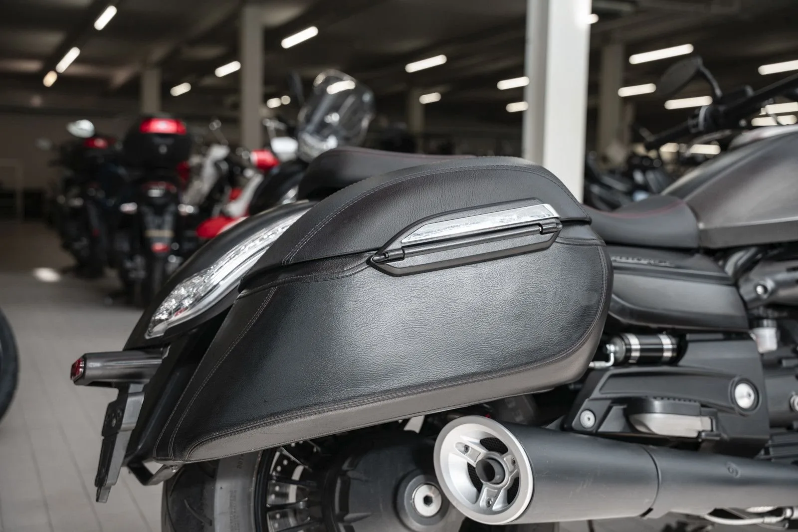 Moto Guzzi California 1400 Audace Carbon