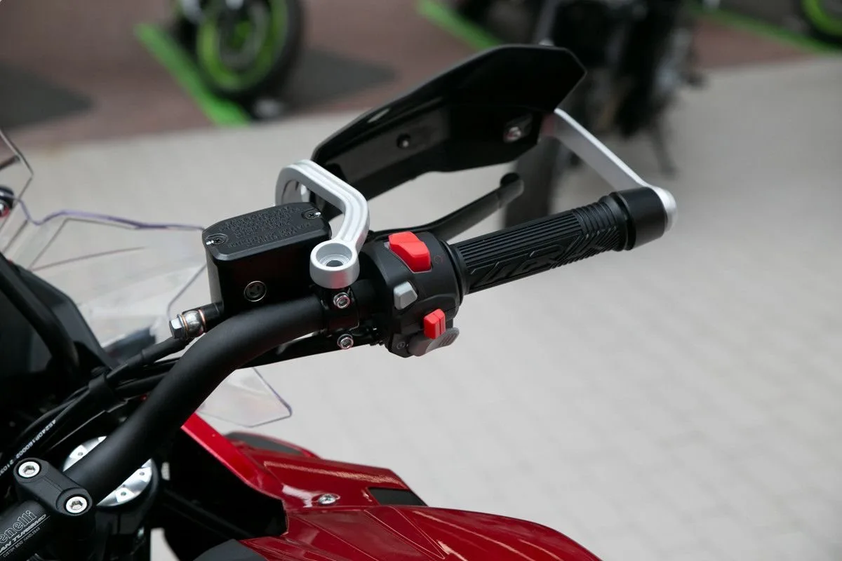 Benelli TRK 502