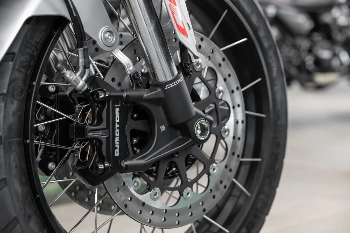 QJ Motor SRT 600 SX