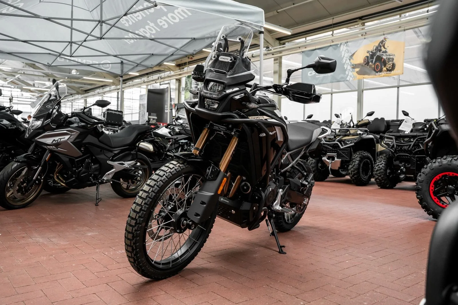 CFMOTO 450MT