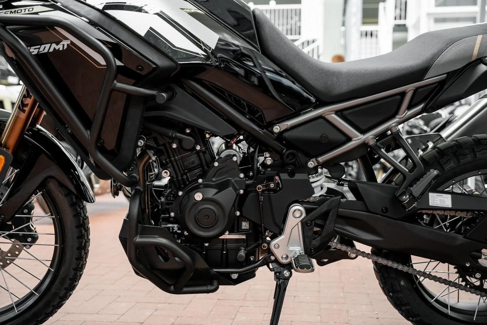 CFMOTO 450MT