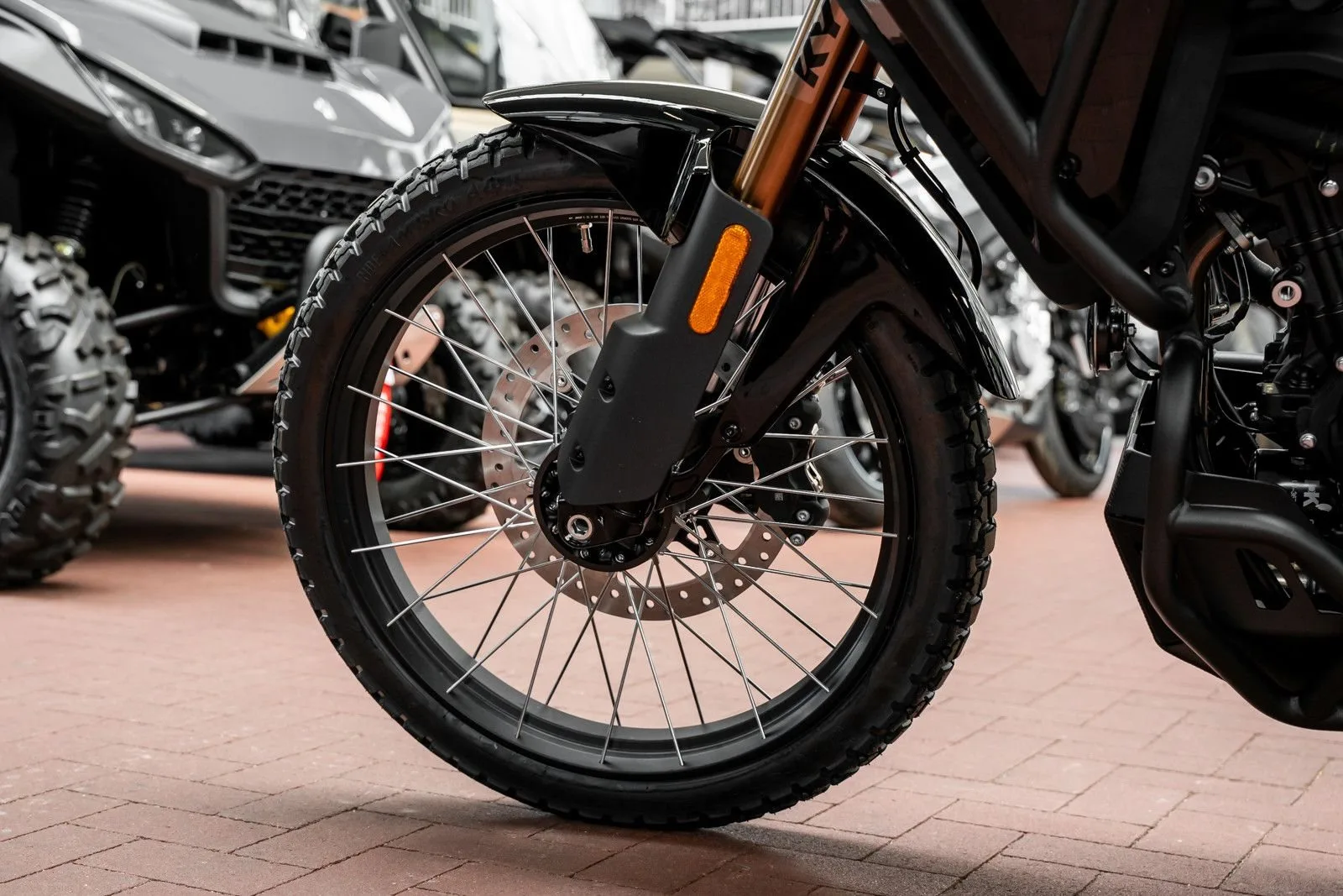 CFMOTO 450MT
