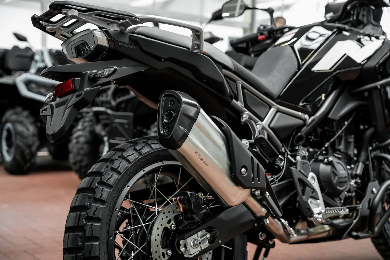 CFMOTO 450MT