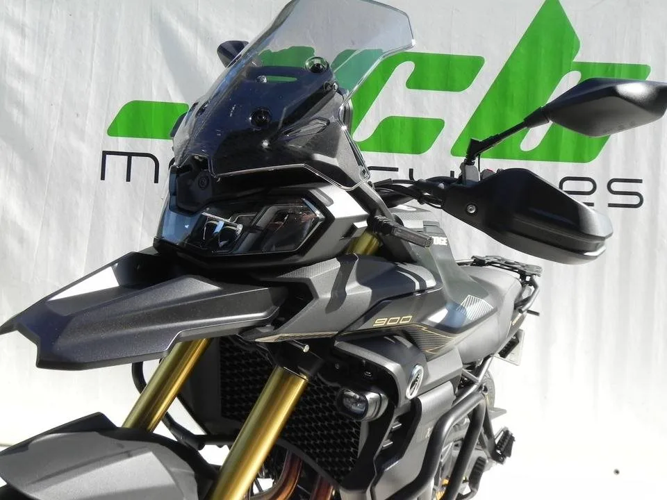 Voge DS900X