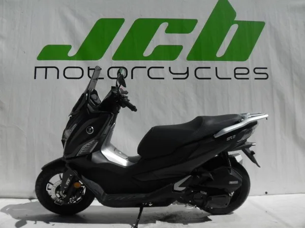 Voge SR1 125 ABS TCS