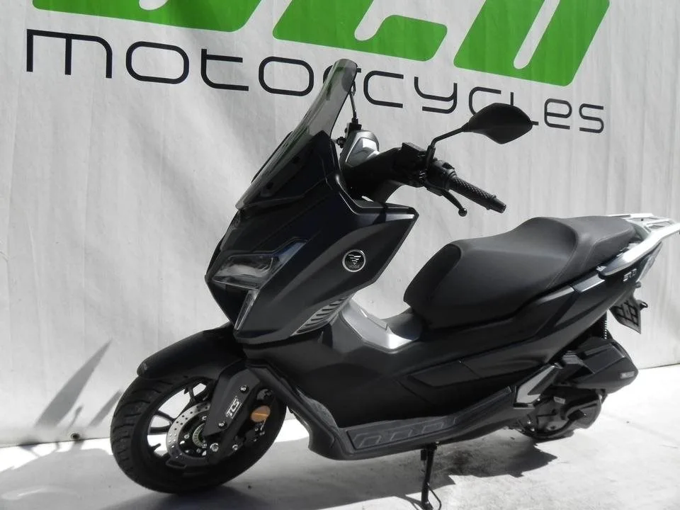 Voge SR1 125 ABS TCS