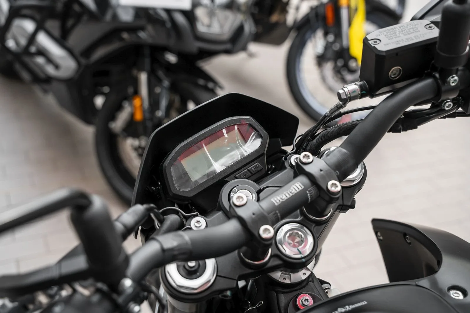 Benelli BKX 125 S