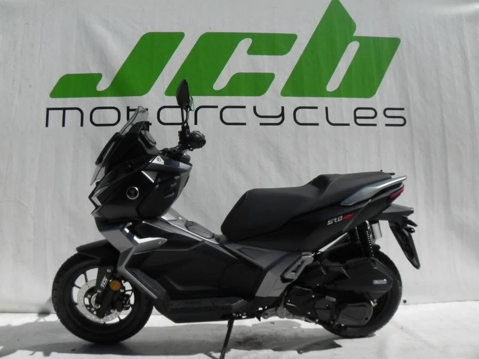 Voge SR1 ADV 125 ABS TCS