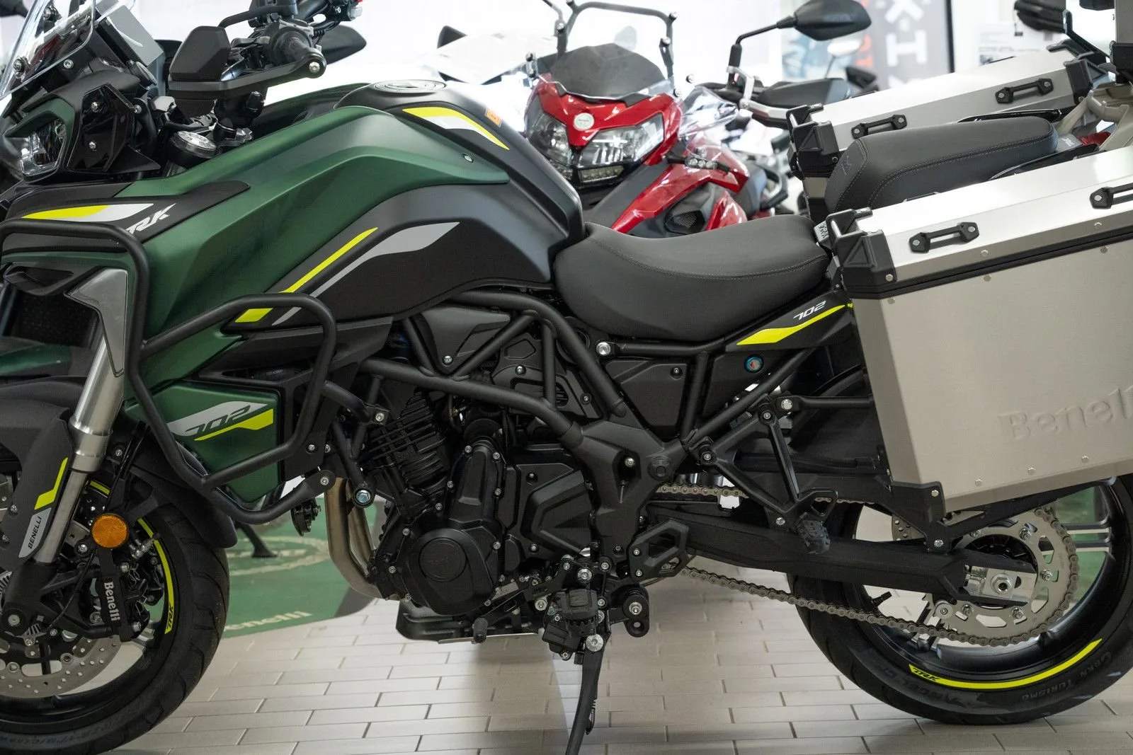 Benelli TRK 702