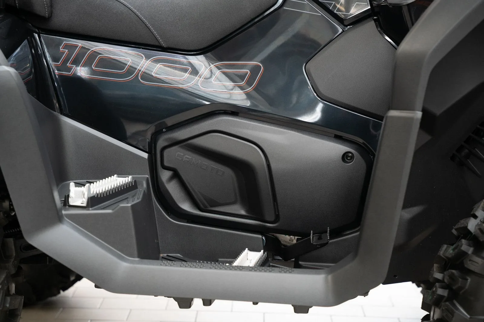 CFMOTO CFORCE 1000 Touring Pro