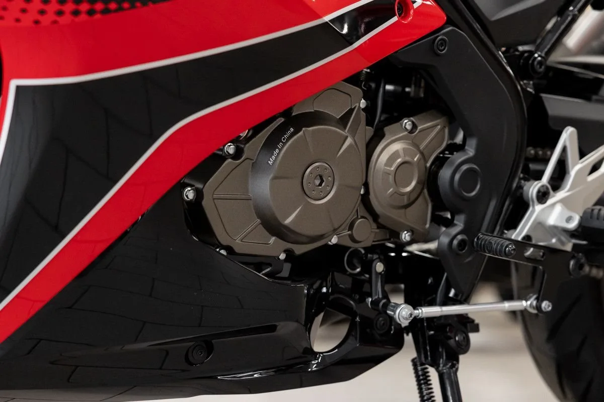 QJ Motor SRK 125 R