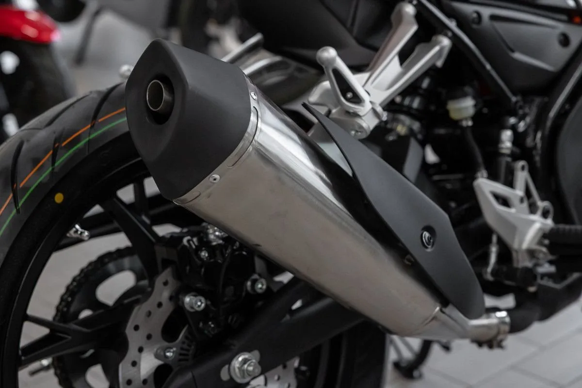 QJ Motor SRK 125 R