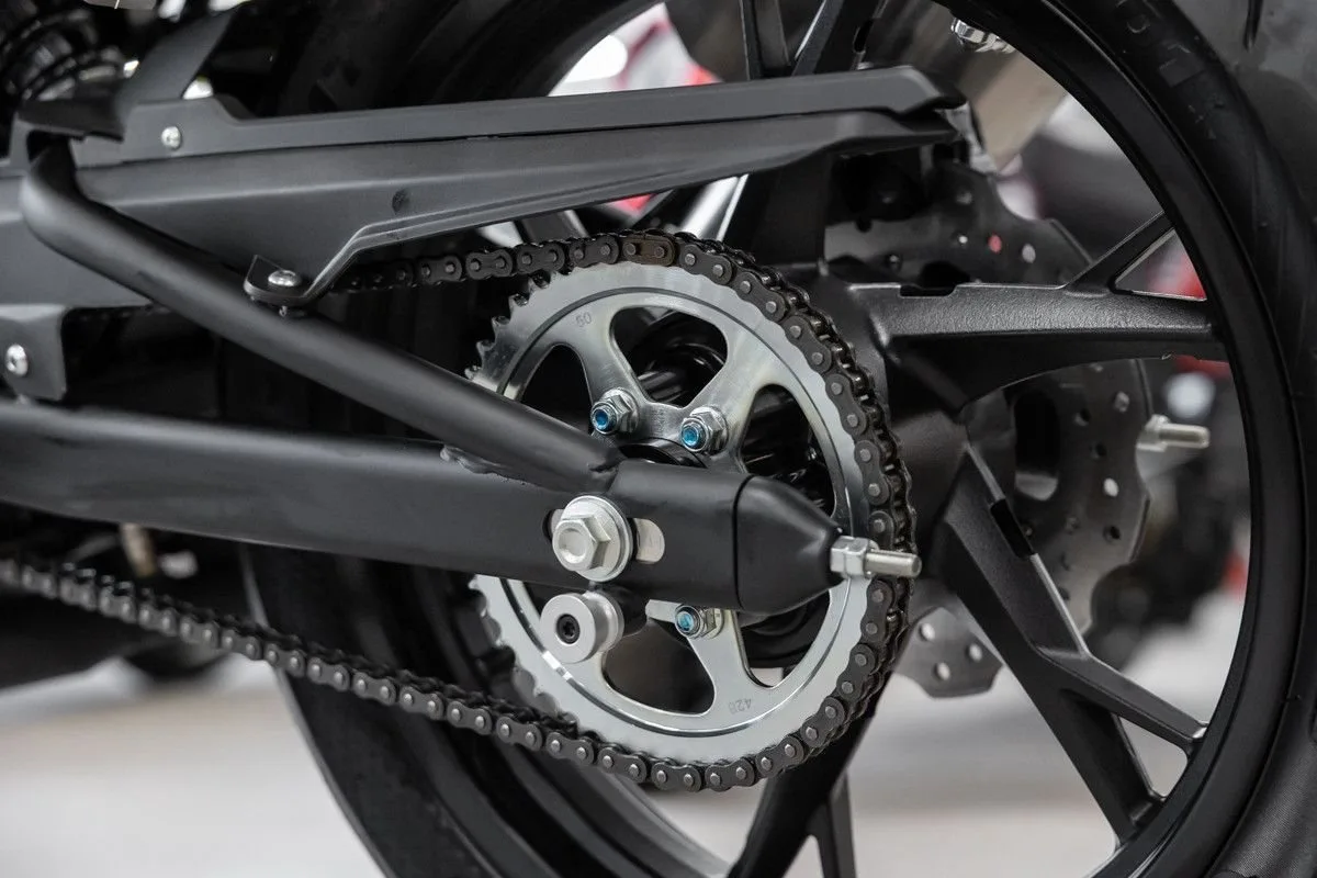 QJ Motor SRK 125 R