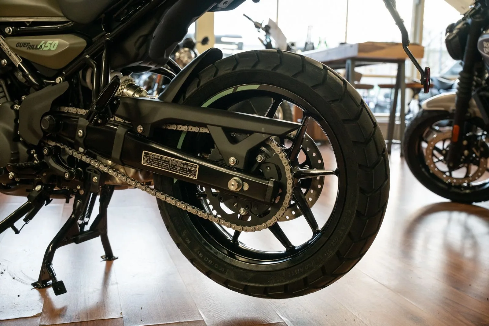 Royal Enfield Guerrilla 450