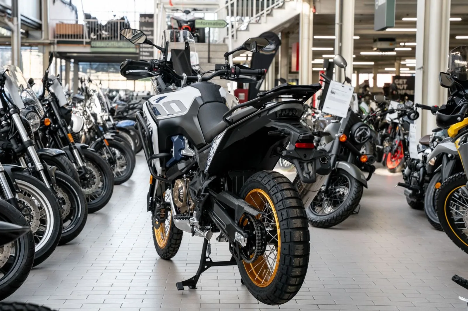 Voge DS800X Rally