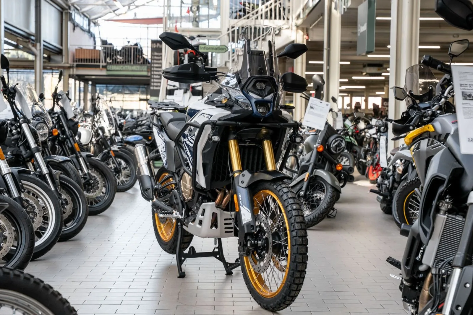 Voge DS800X Rally