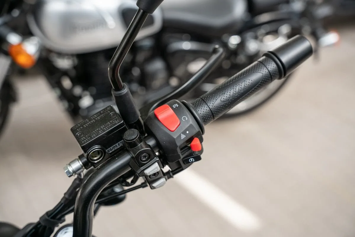 QJ Motor SRV 125