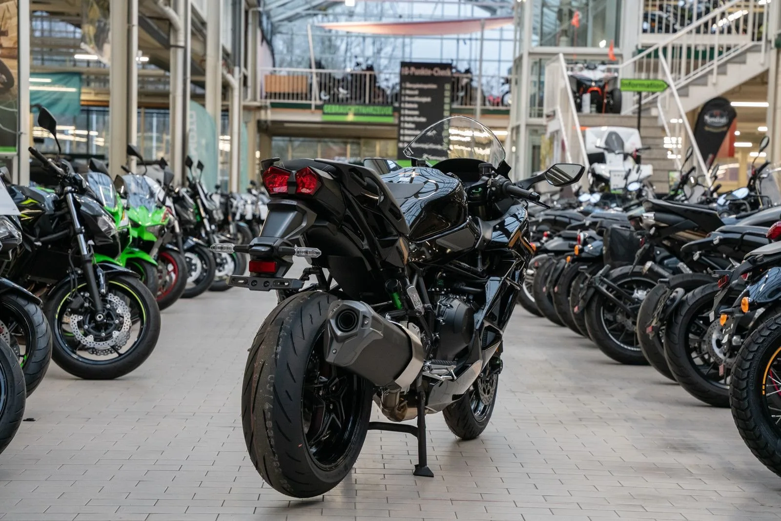 Kawasaki Ninja H2 SX