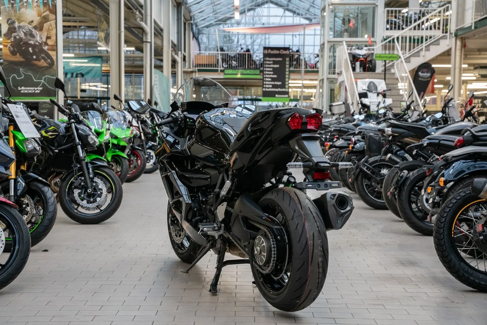 Kawasaki Ninja H2 SX