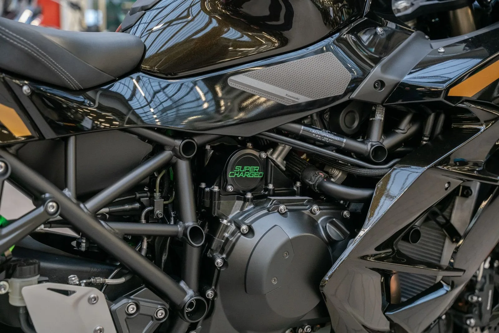Kawasaki Ninja H2 SX