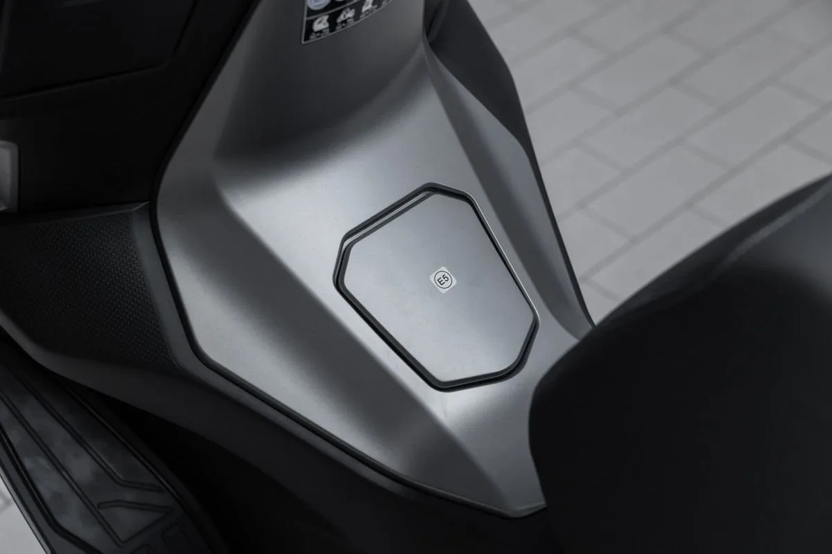 Voge SR1 125 ABS TCS