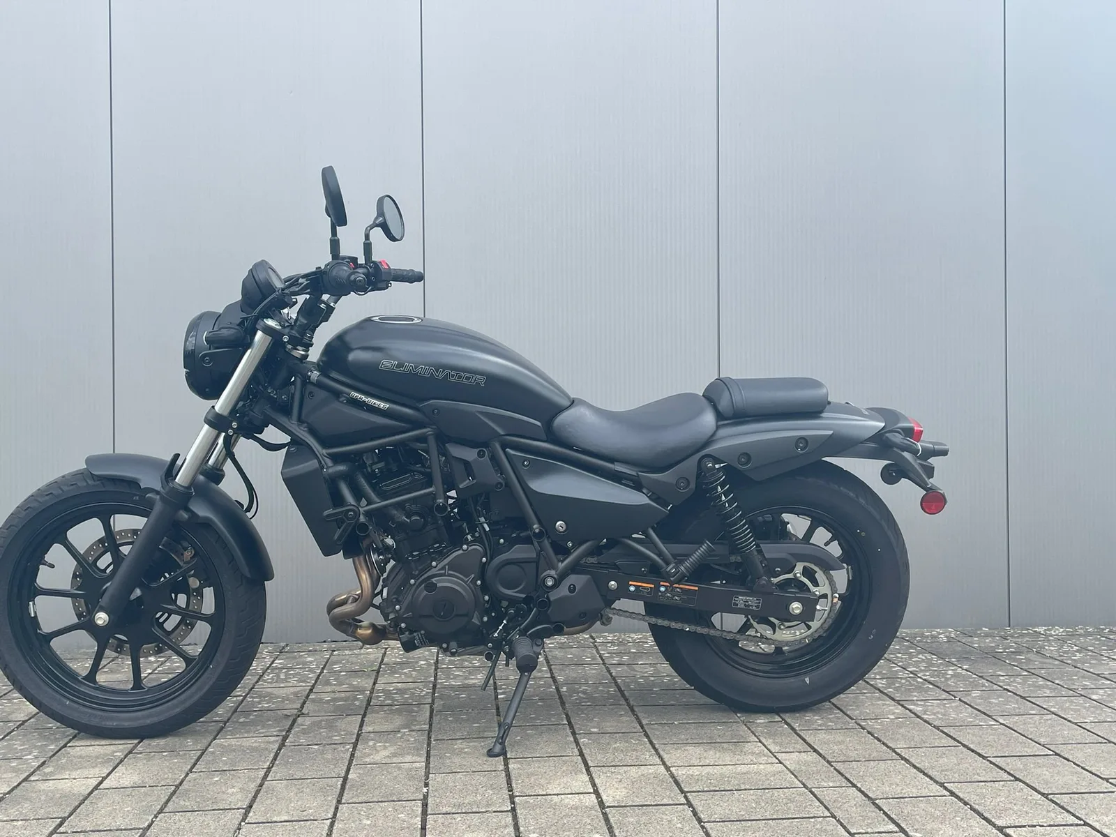 Kawasaki Eliminator 500
