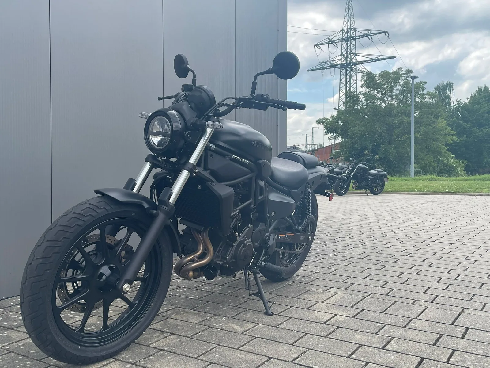 Kawasaki Eliminator 500