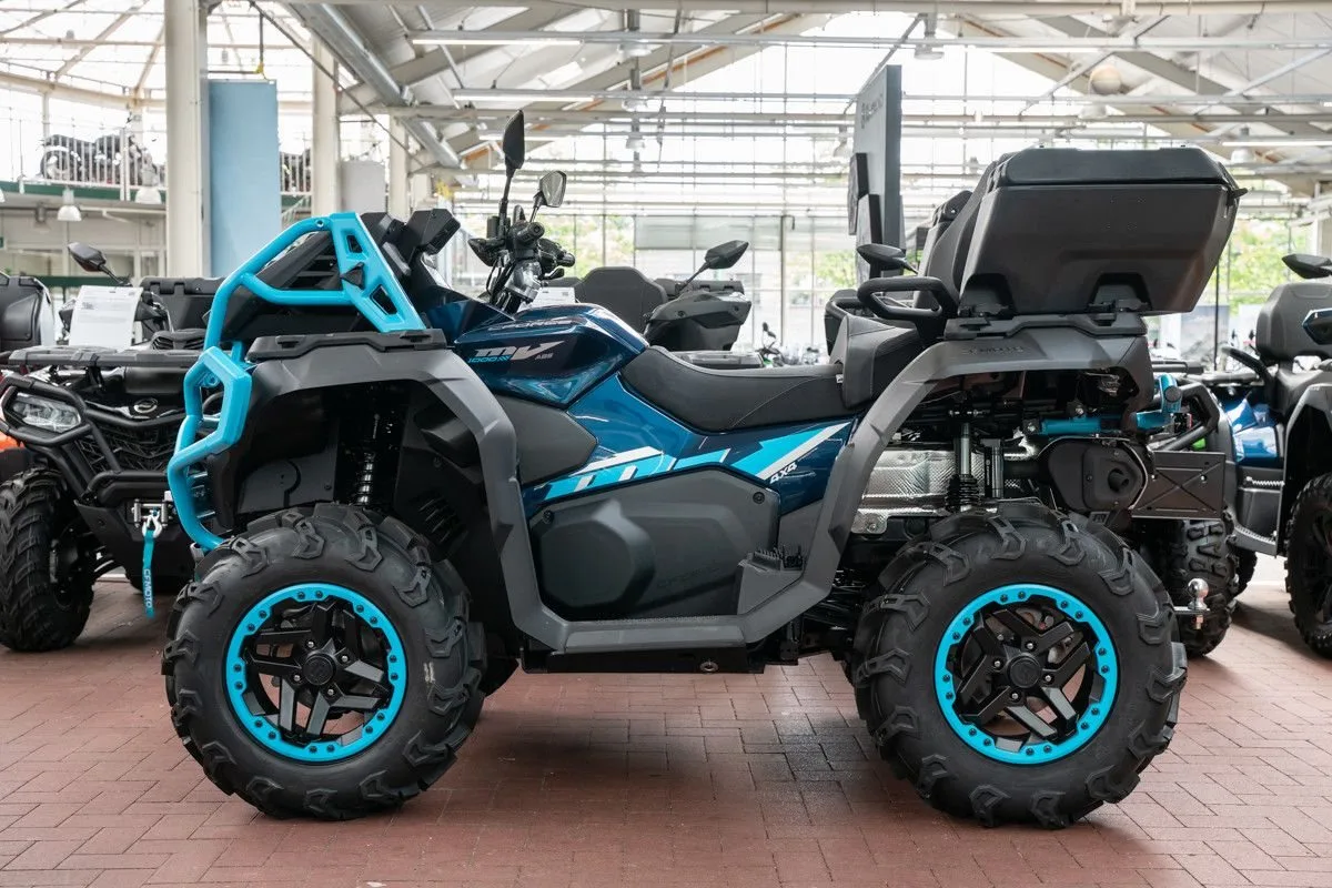 CFMOTO CFORCE 1000 MUD Version