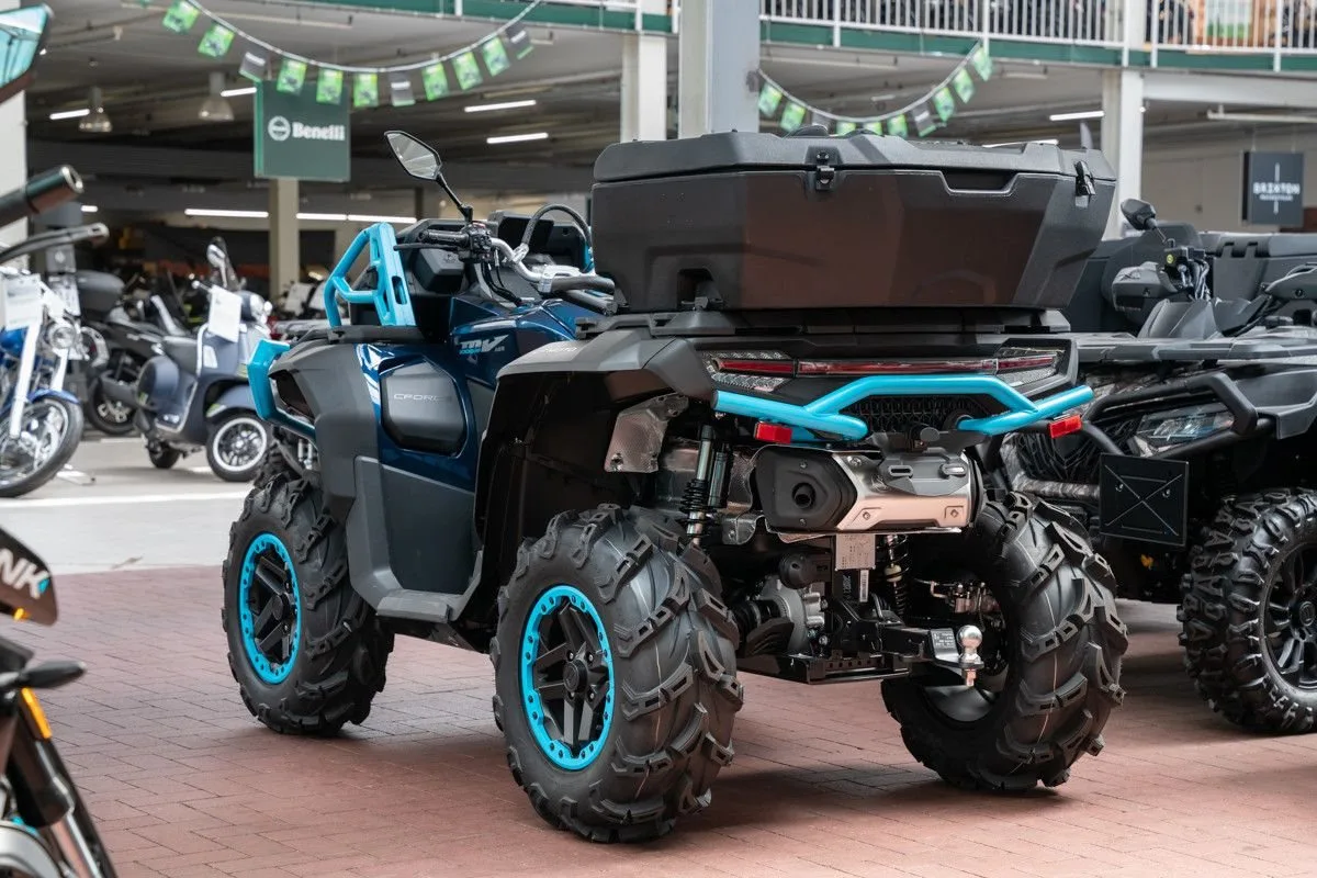 CFMOTO CFORCE 1000 MUD Version
