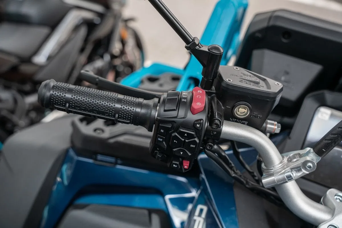 CFMOTO CFORCE 1000 MUD Version