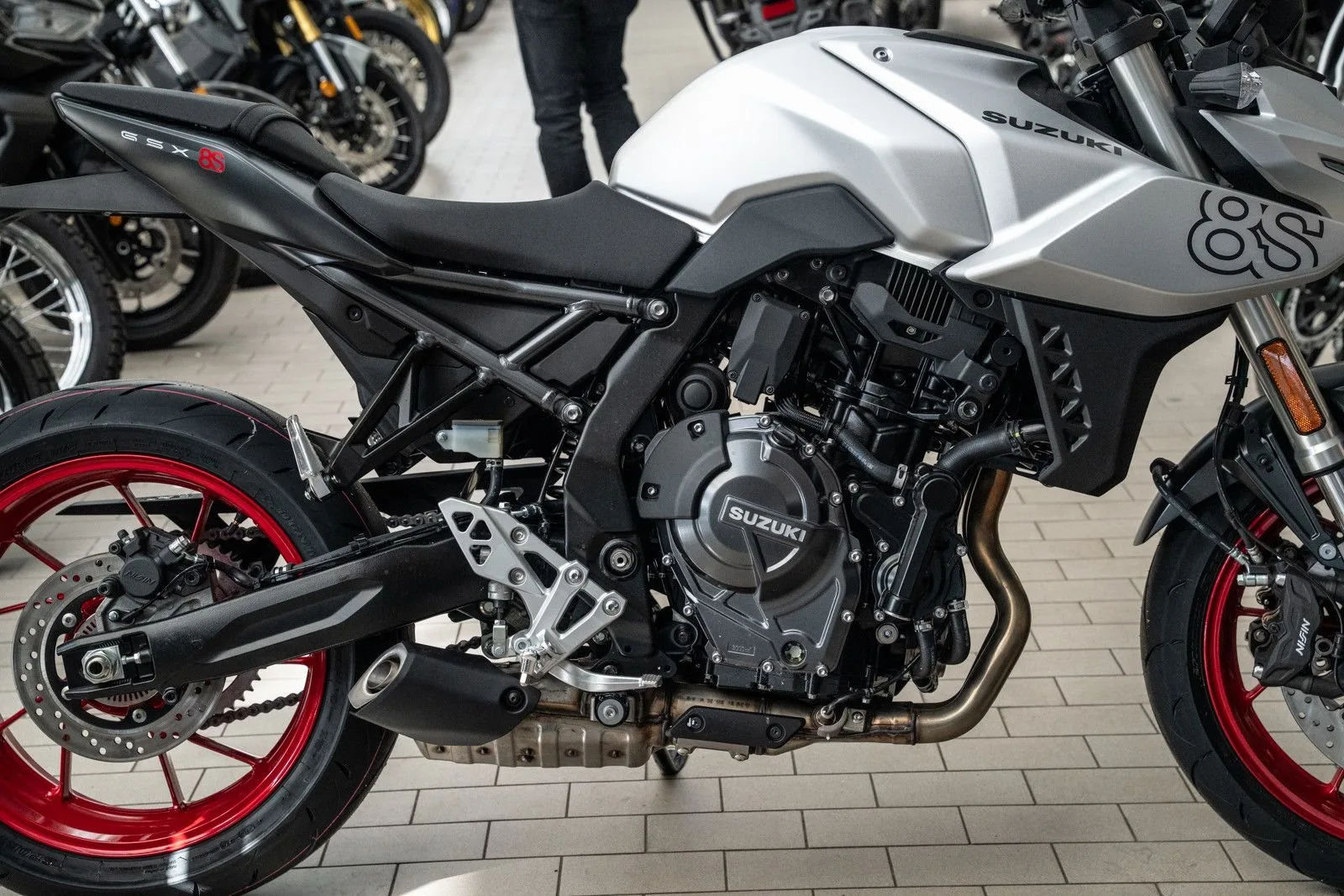 Suzuki GSX-8S