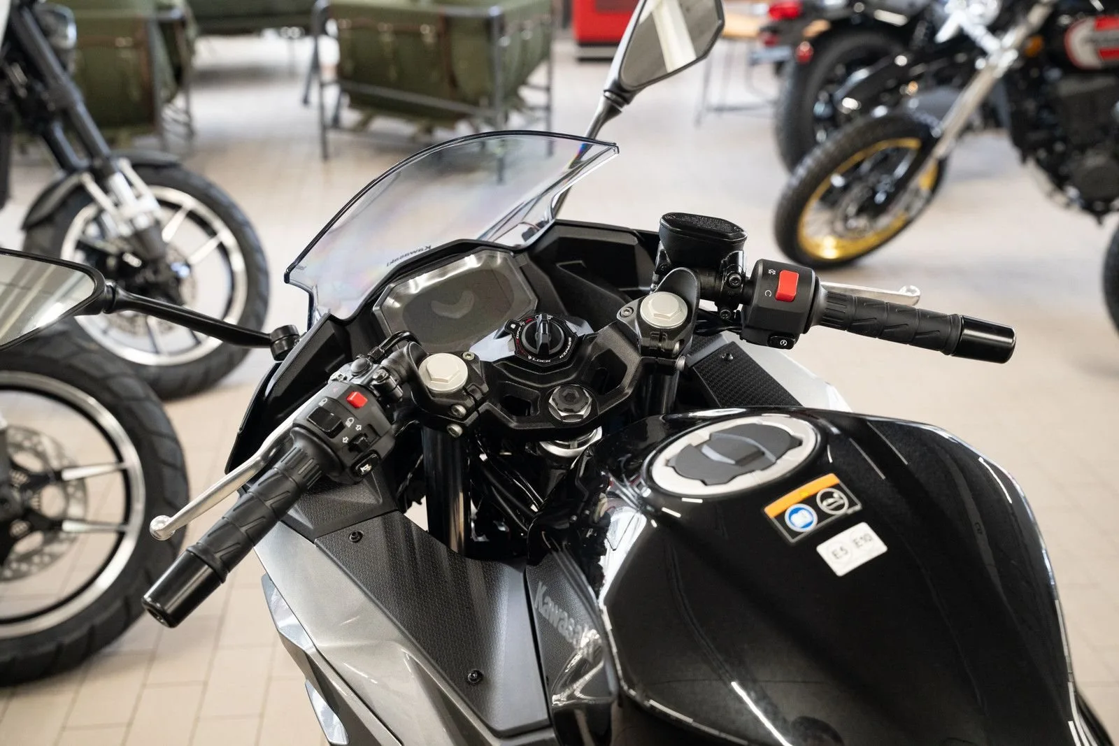 Kawasaki Ninja 500 SE