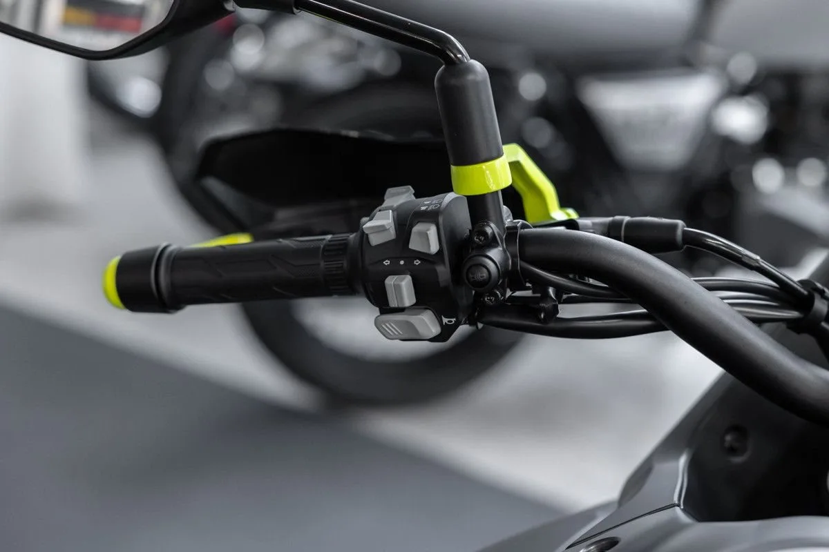 QJ Motor SVT 650 X