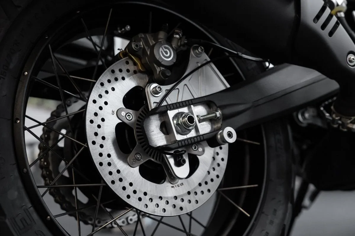 QJ Motor SVT 650 X